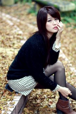 偷看美女换胸罩